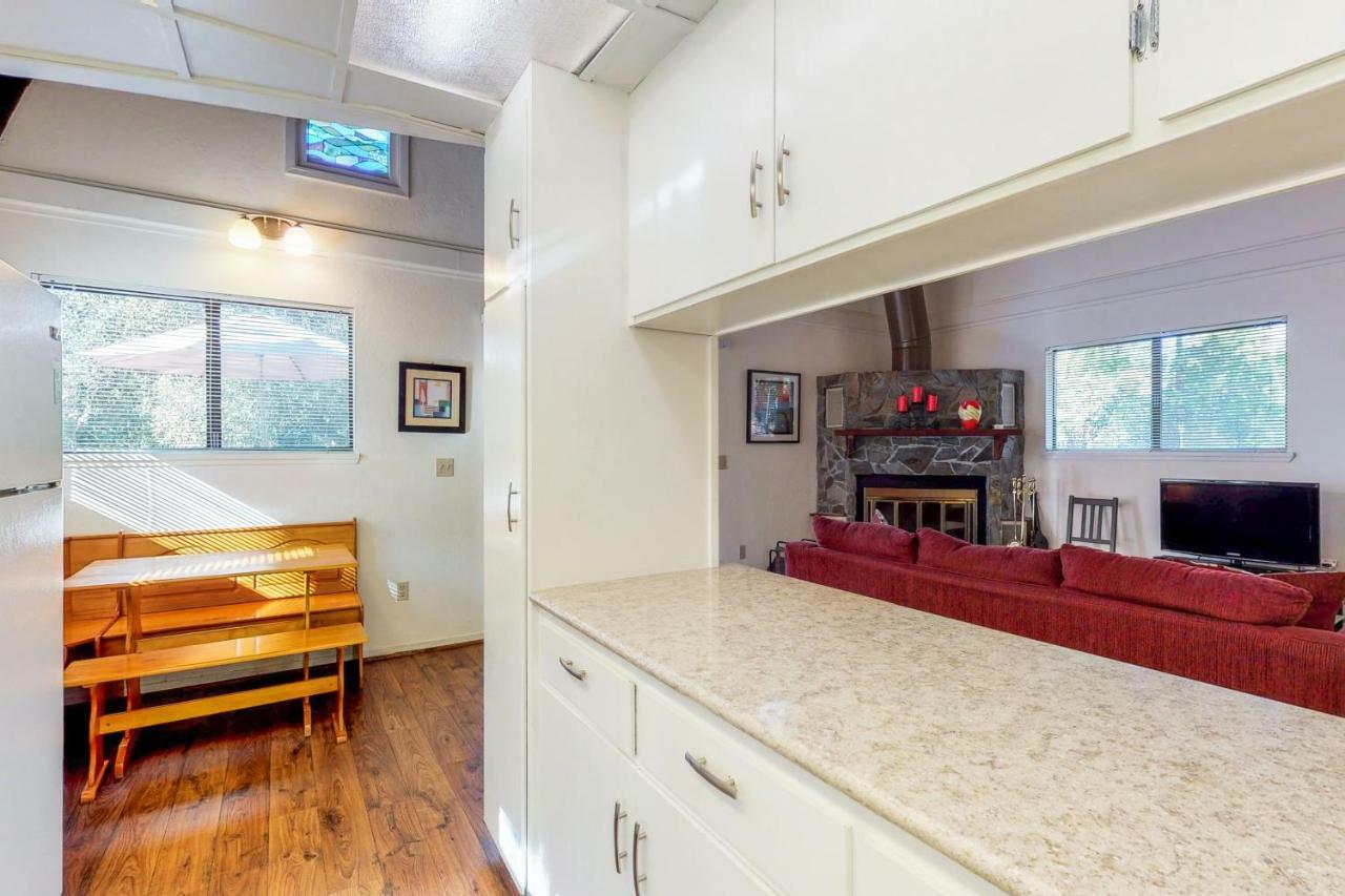 Sunny Pines Villa Гроувланд Екстериор снимка