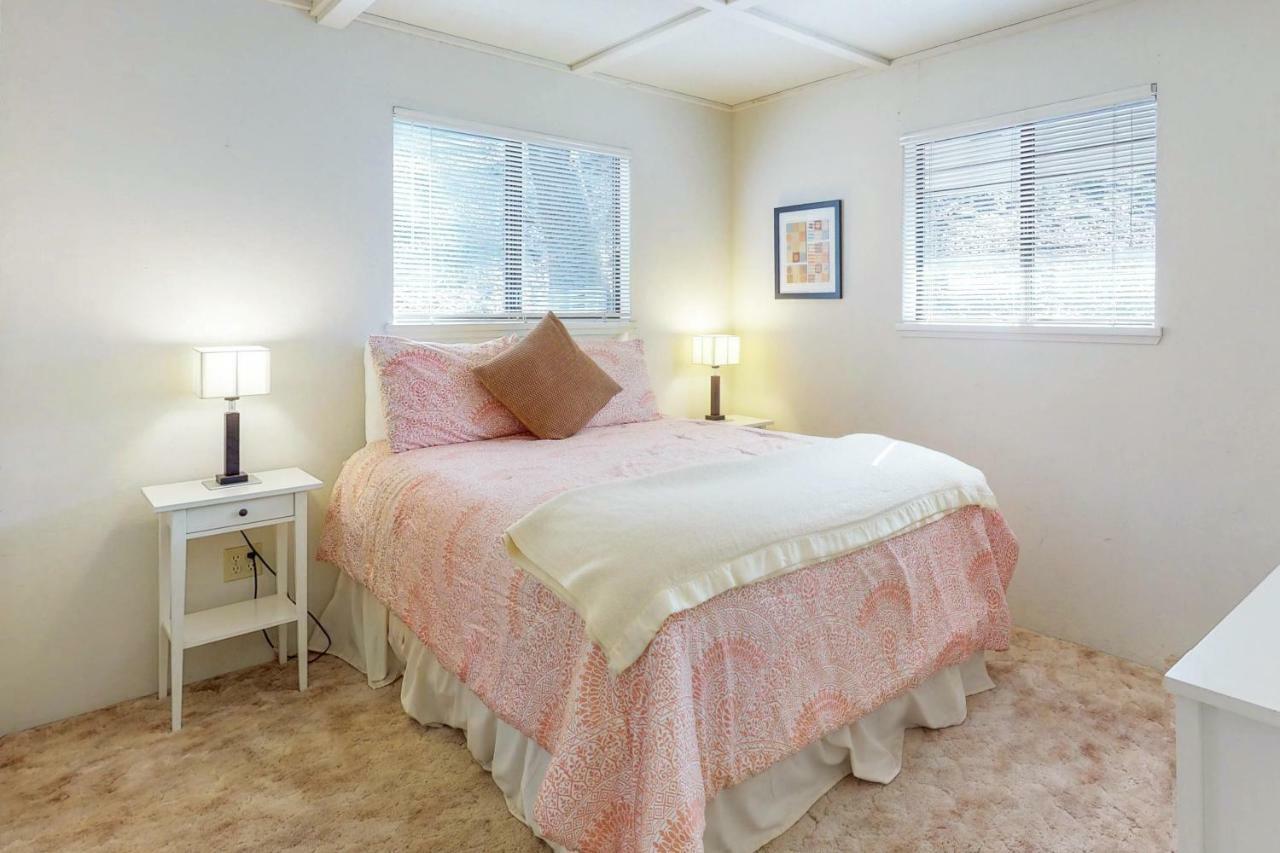 Sunny Pines Villa Гроувланд Екстериор снимка