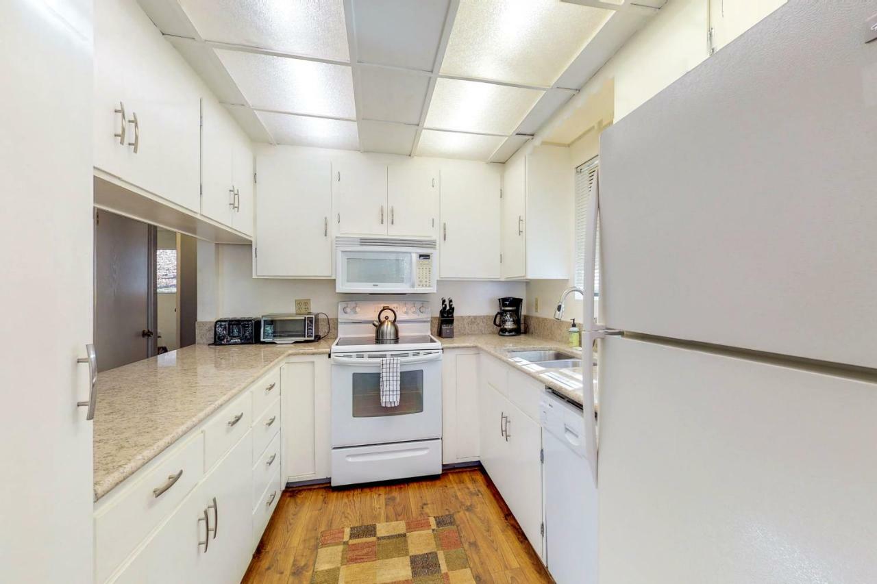 Sunny Pines Villa Гроувланд Екстериор снимка