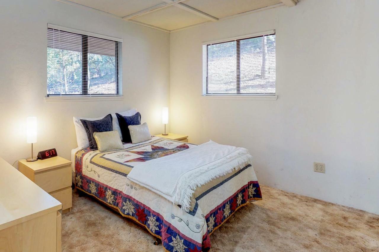 Sunny Pines Villa Гроувланд Екстериор снимка